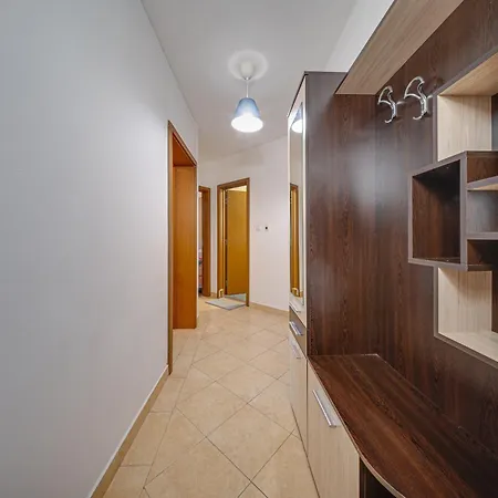 Modern 1-bedroom In Absolute Center صوفيا