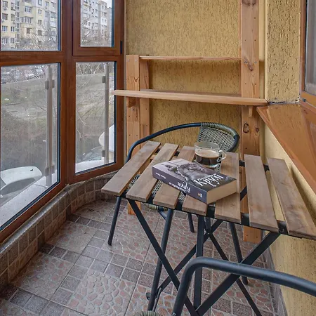 Appartement Modern 1-bedroom In Absolute Center Sofia