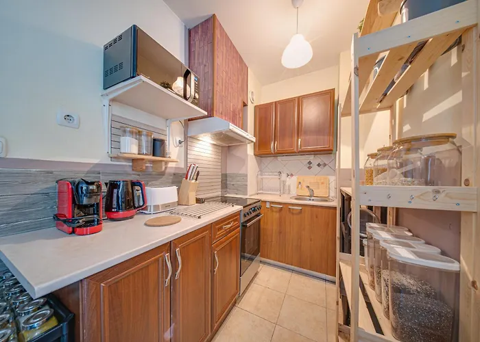 Modern 1-bedroom In Absolute Center Apartamento Sofía